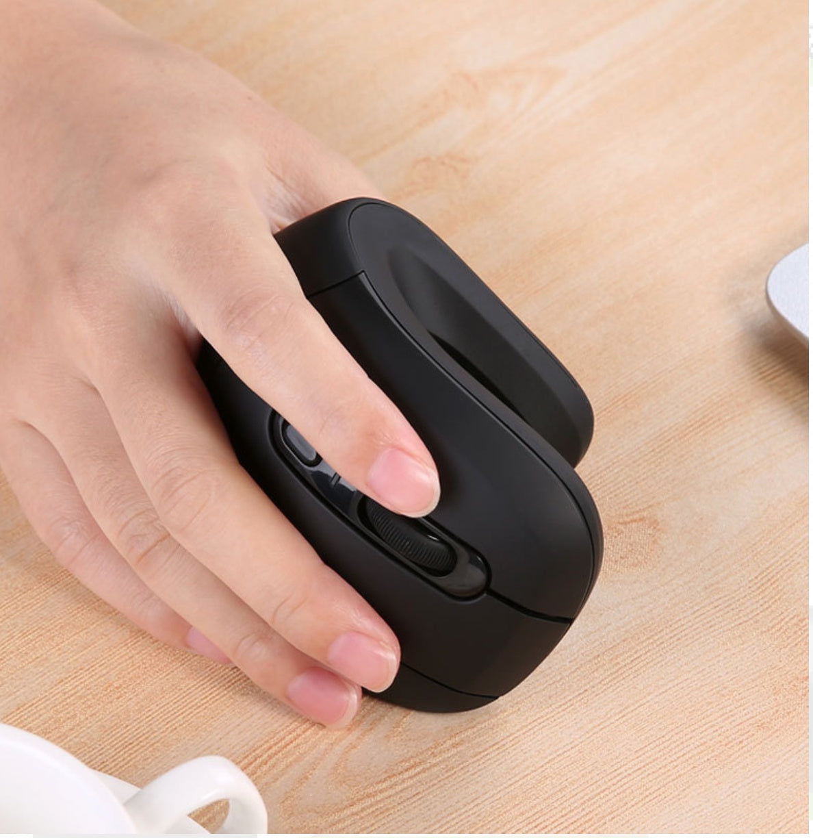 Ergonomic Vertical Wireless Mouse – 6 Buttons, Adjustable DPI, Wrist-Friendly Design